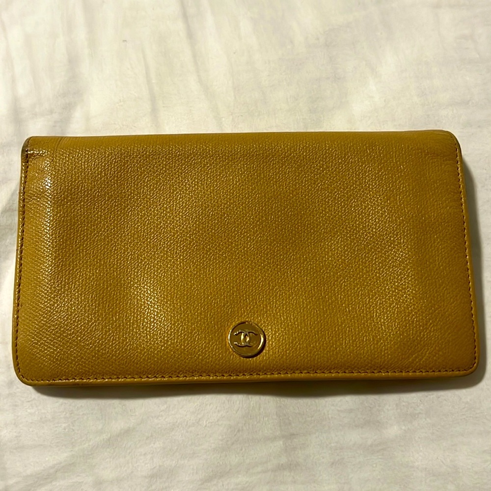 Chanel wallet